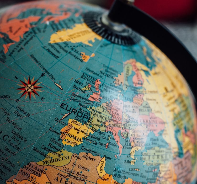 tom-grimbert-1082829-unsplash